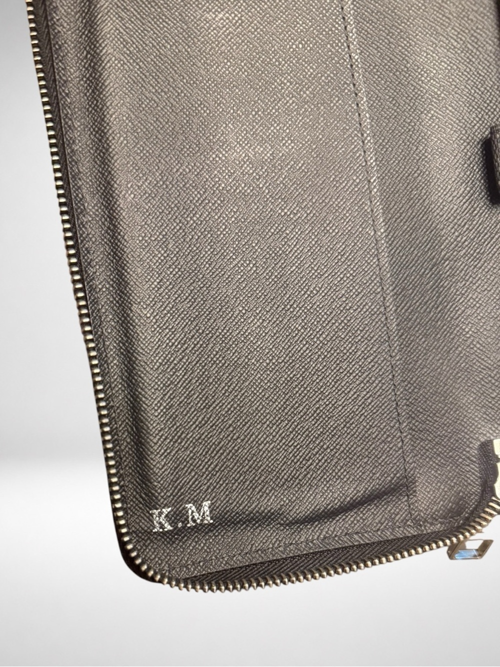 Louis Vuitton Authentic Zippy Wallet Black Epi Leather Travel Organizer - Picture 9 of 16